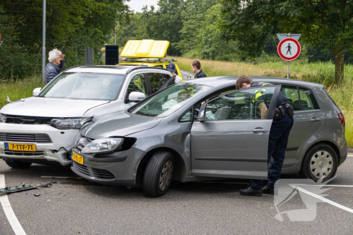 Bestuurder gewond bij botsing onderaan afrit