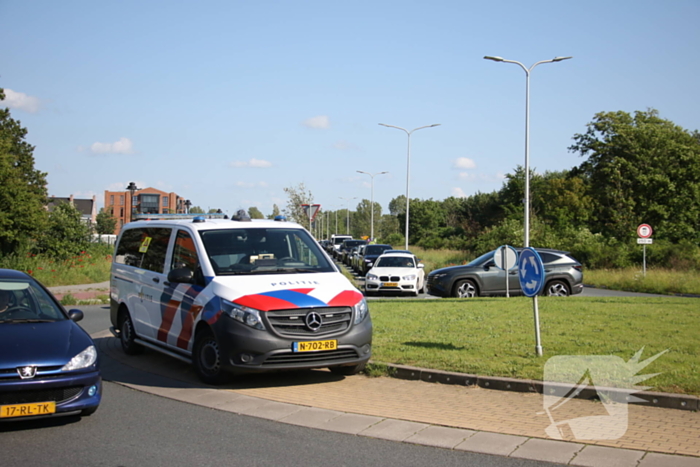 Weer een fietser aangereden op rotonde