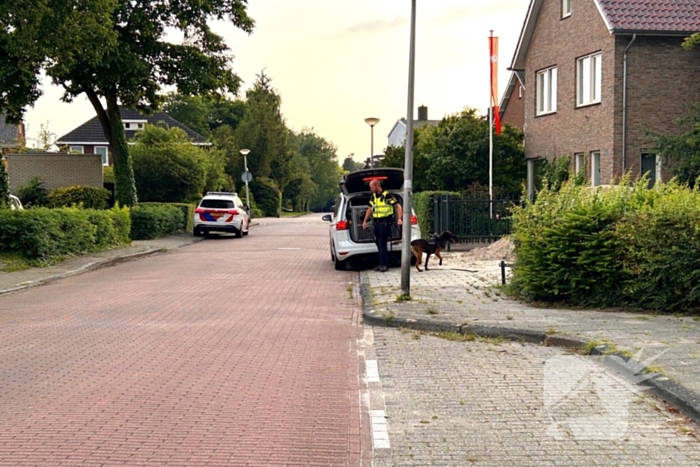 Politie zet honden in na melding inbraak