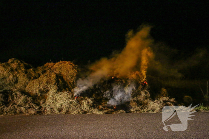 Veel rook bij brand in hooibalen