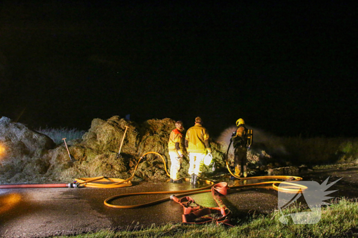 Veel rook bij brand in hooibalen