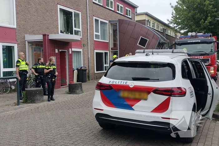 Brandweer assisteert politie bij inzet in woning