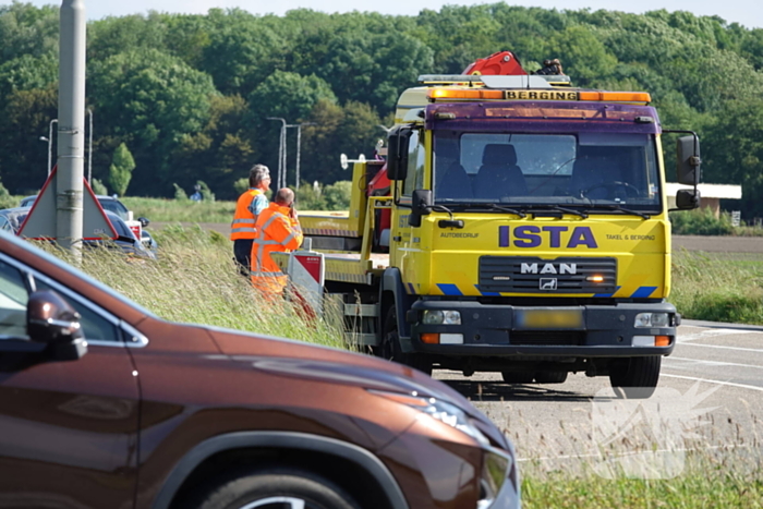 Camper klapt achterop personenauto