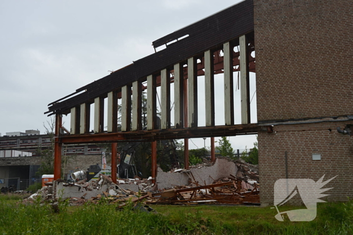 Sloop Adelaarskerk begonnen