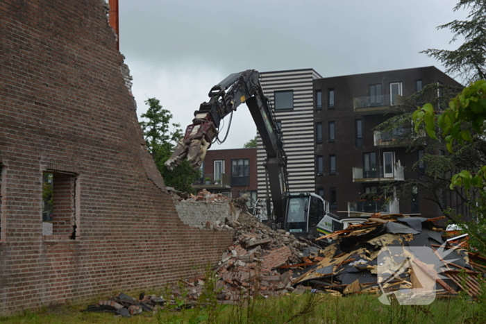 Sloop Adelaarskerk begonnen