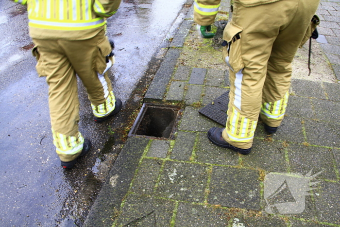 Brandweer ingezet voor rook uit het riool