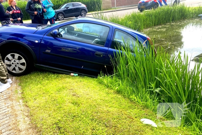 Veel schade na botsing op kruising