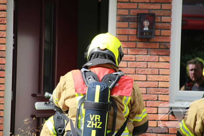 Brandweer komt met Cobra Coldcutter naar woningbrand