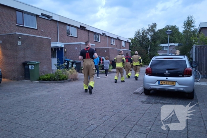 Brandweer aanwezig voor sterke lucht in woonwijk