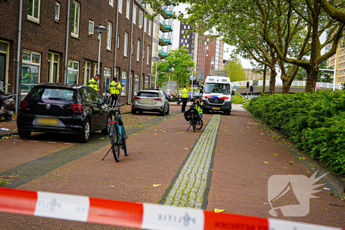 Onderzoek op straat nadat fietser gewond raakt bij ongeval