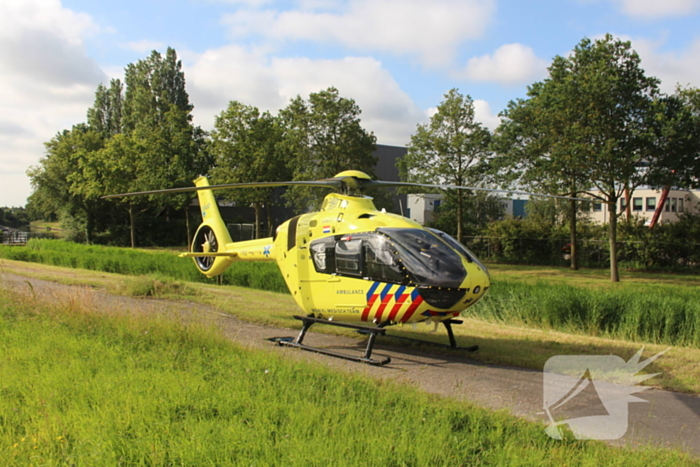 Traumahelikopter geland voor noodsituatie