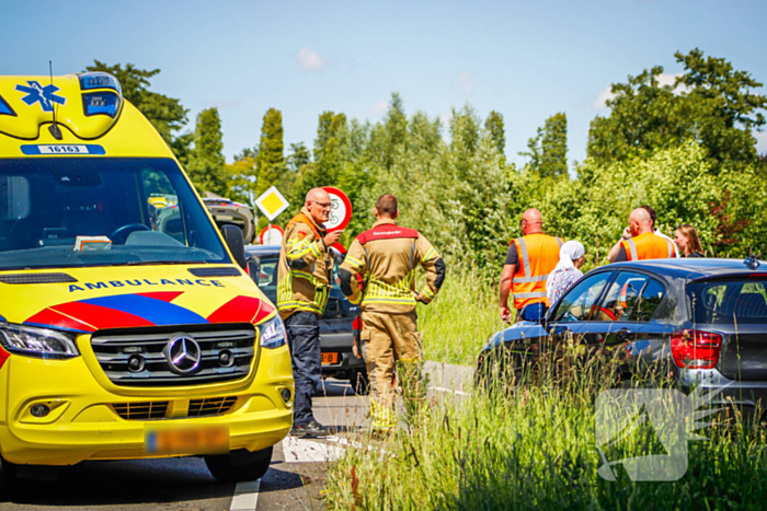 Veel hulpdiensten naar kop-staartbotsing