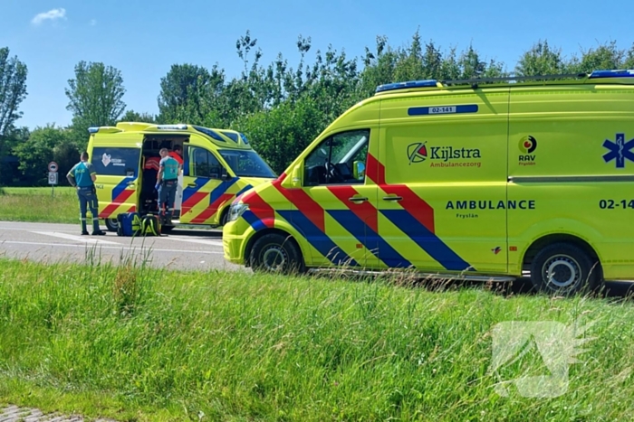 Fietser zwaargewond na ongeval met auto