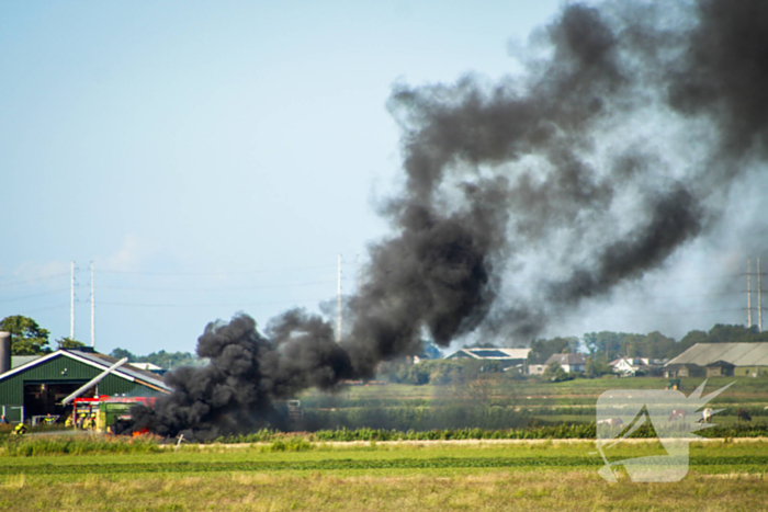 Tractor gaat in vlammen op