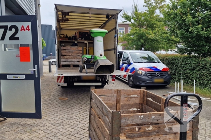 Hennepkwekerij met 200 planten opgerold