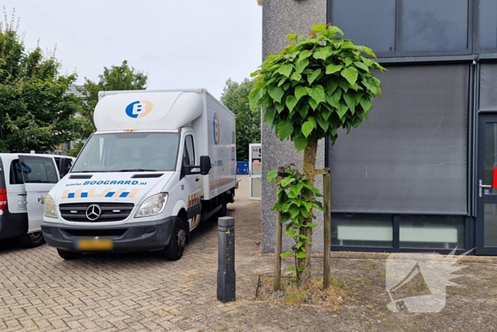 Hennepkwekerij met 200 planten opgerold