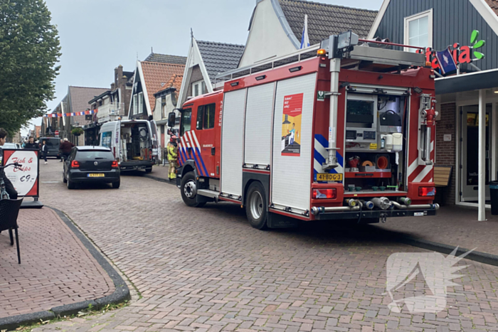 Monteur ruikt gas en alarmeert brandweer