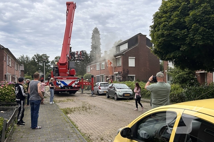 Kat overleden bij brand in hoekwoning