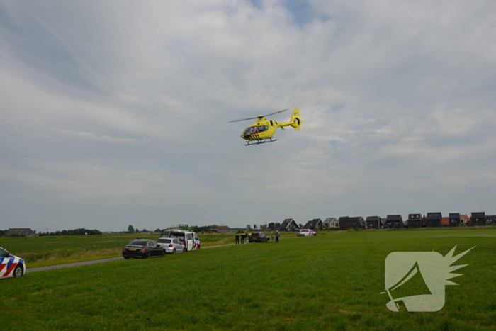 Fietser zwaargewond bij ongeval met landbouwvoertuig