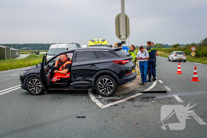 Flinke schade bij botsing op kruising