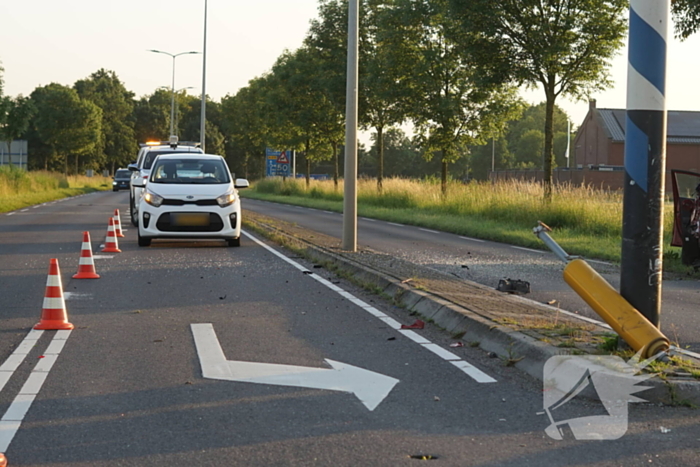 Veel schade na ongeval op kruispunt