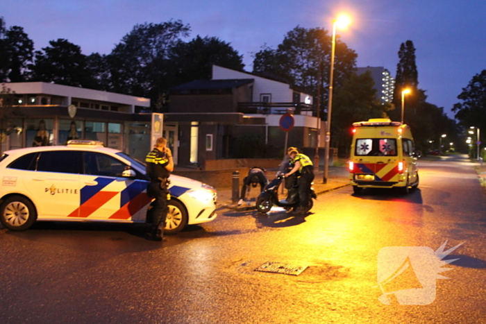 Scooterrijder hard ten val, werkt politie tegen