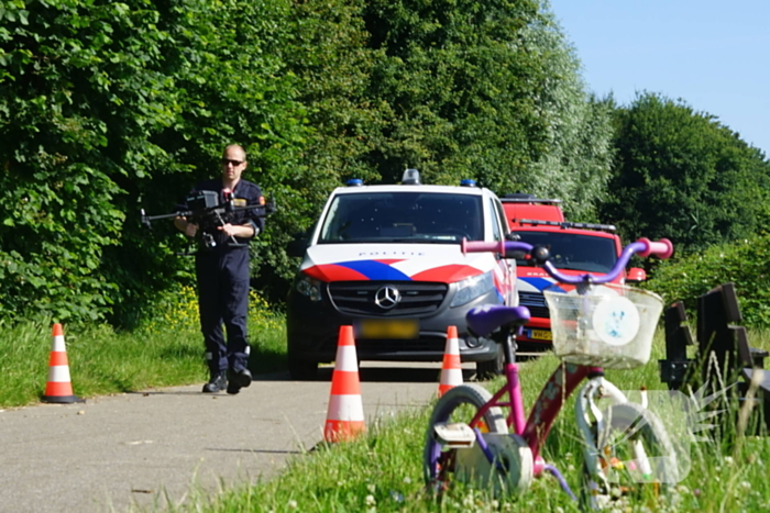 Kinderfiets aangetroffen bij steiger, hulpdiensten aanwezig