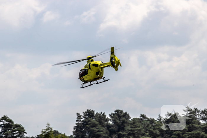 Traumahelikopter landt midden in natuurgebied