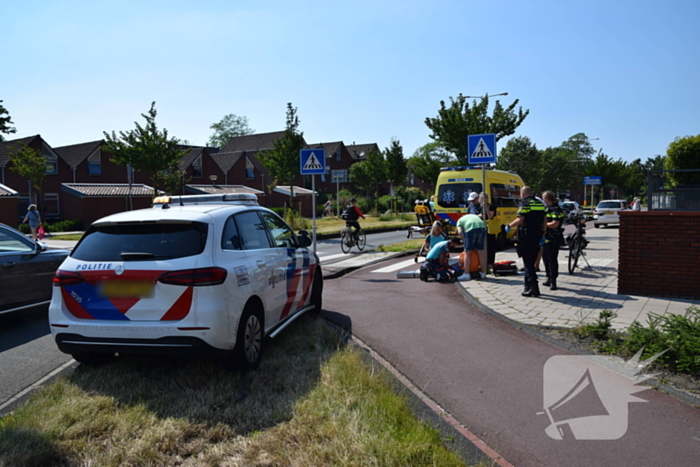 Fietsster gewond bij botsing met scootmobieler