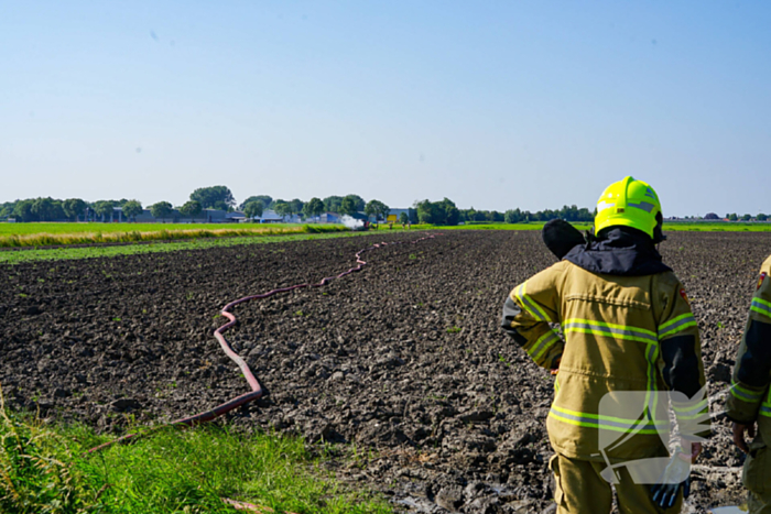 Grote rookwolken door brand in tractor