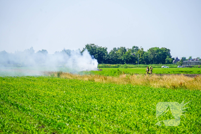 Grote rookwolken door brand in tractor