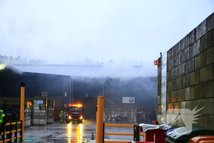 Veel rook- en stankoverlast door brand bij afvalverwerker