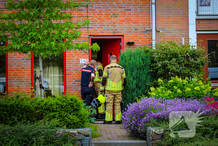 Brandweer gebeld voor gaslucht in woning