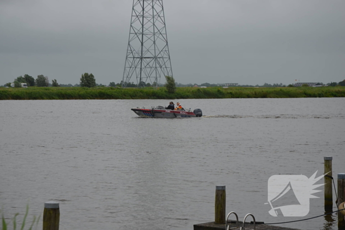 Persoon valt in water na ontploffing accu