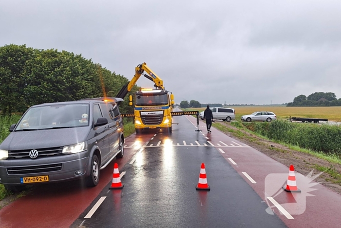 Automobilist verliest macht over het stuur en belandt in de sloot