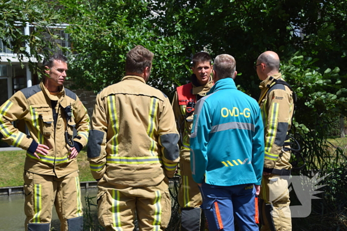 Brandweer doorzoekt water na aangetroffen fiets