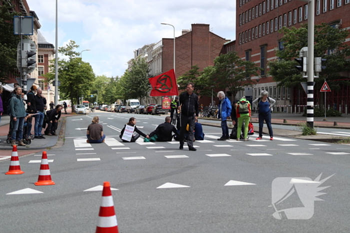 XR-demonstranten pogen opnieuw snelweg te blokkeren