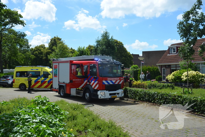 Brandweer ventileert woning na brand