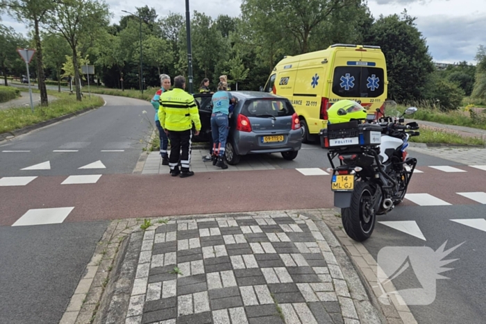 Twee gewonden bij eenzijdige aanrijding