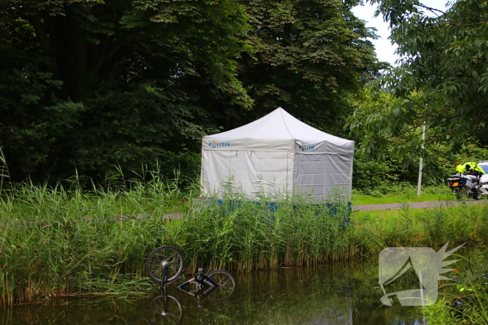 Traumahelikopter ingezet voor persoon te water