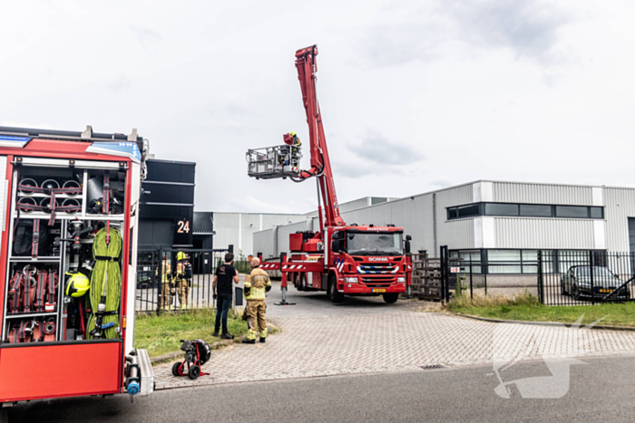 Brandweer ingezet voor brand bij metaalbedrijf