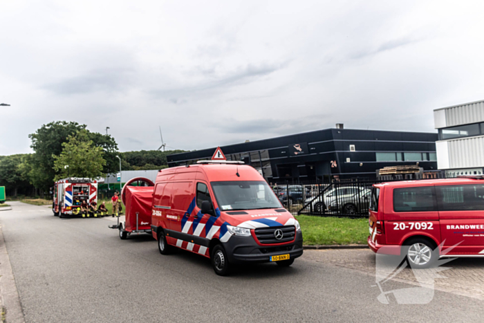 Brandweer ingezet voor brand bij metaalbedrijf