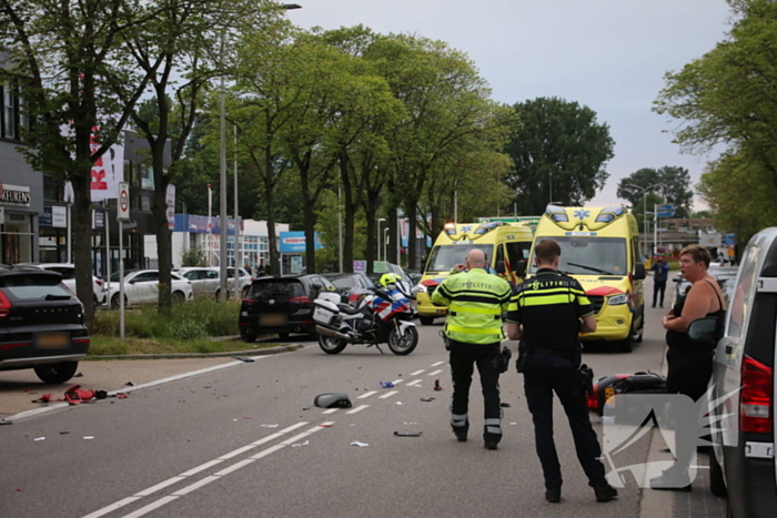 Scooterrijder gewond bij aanrijding met auto