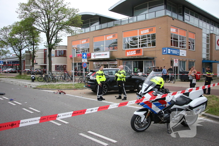 Scooterrijder gewond bij aanrijding met auto