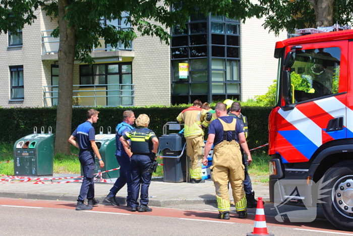 Meerdere vaten met onbekende stof aangetroffen