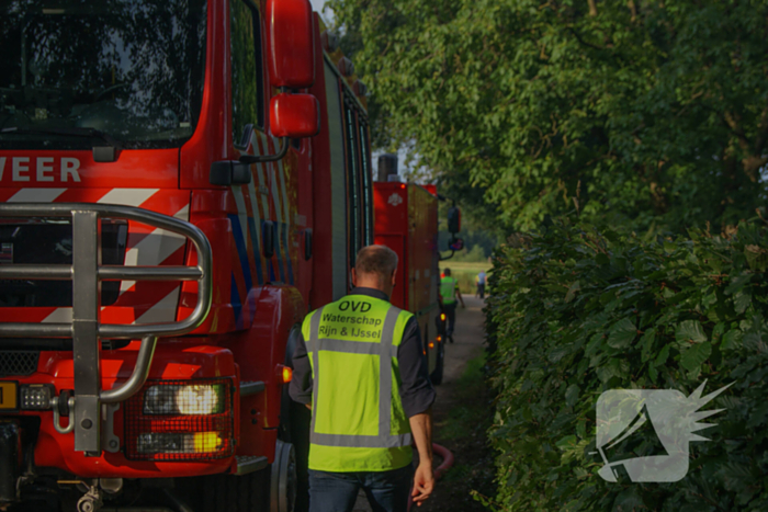 Veel rookontwikkeling bij stalbrand