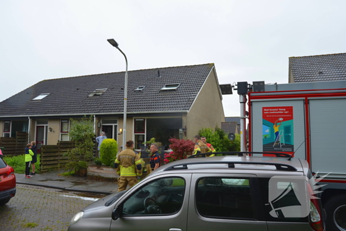 Woningbrand bij oudere snel onder controle