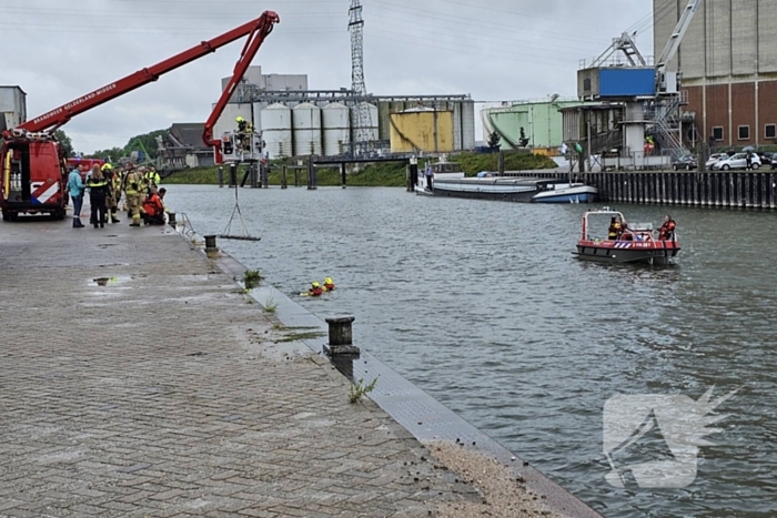 Grote zoektocht in water na aantreffen rollator