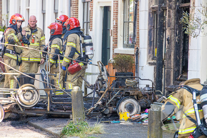 Woning aangetast door voertuigbrand