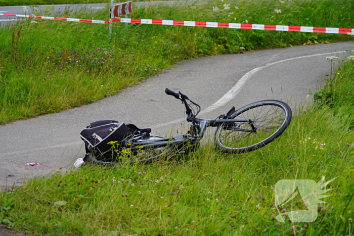 Automobilist ziet fietser over het hoofd